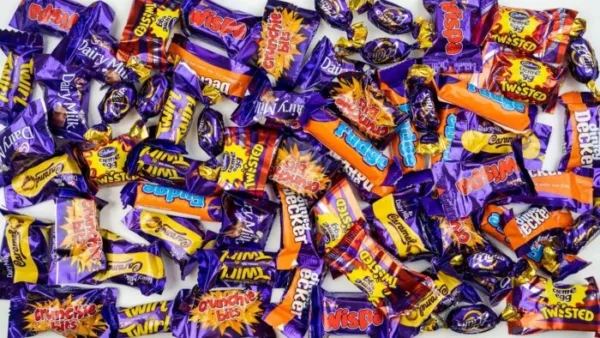 Cadbury Heroes Chocolate Bulk Sharing Box 2kg Milk Chocolates Individually Wrapped (Pack of 3)